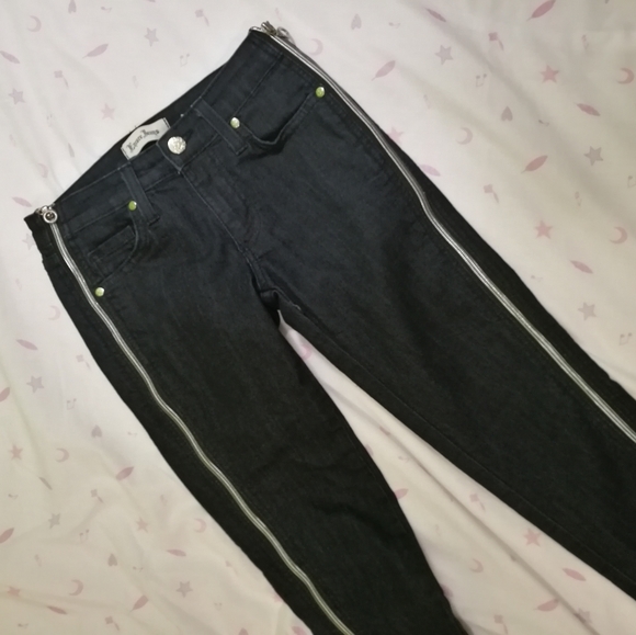 00 ENCORE JEANS with Full Leg Zipper - Picture 3 of 9